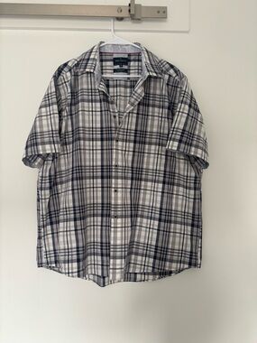 Daniel Hechter Short-Sleeve Plaid Button-Down Shirt in Blue and White